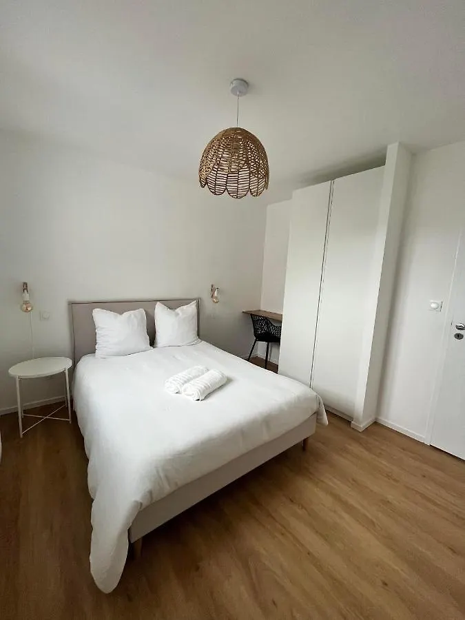 Maison 6 Personnes Au Calme A Proximite Des Plages Plurien 0*,  France